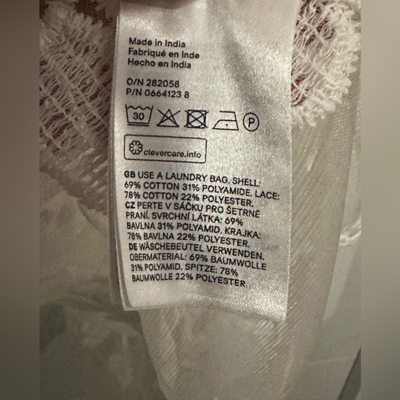 Women’s Open Front Cardigan with Intricate Floral Design - Picture 5 of 10